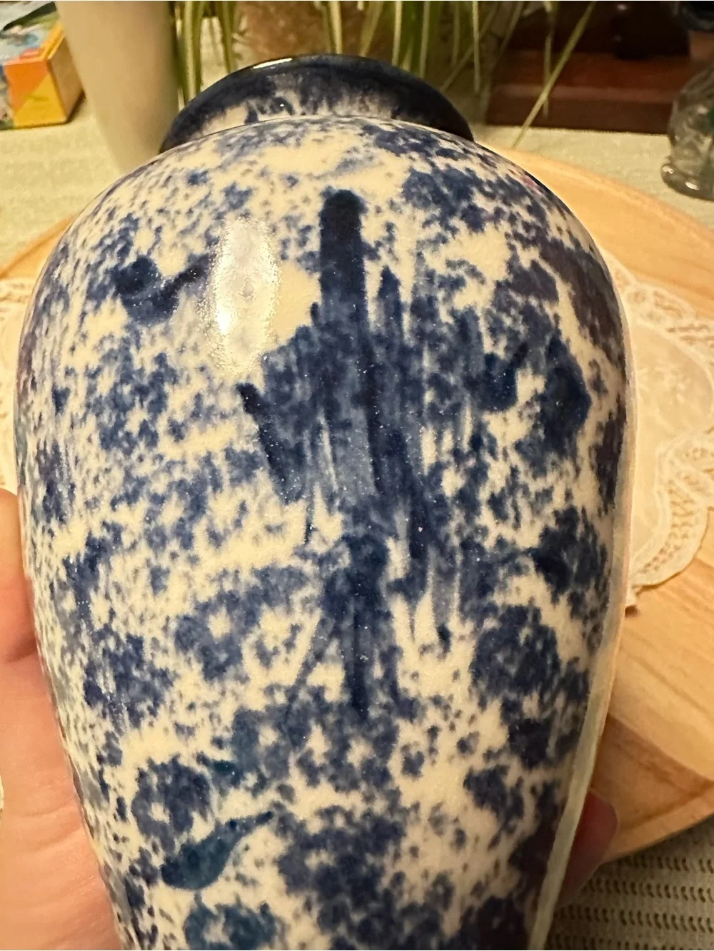 Vintage Pepperwood Potters Blue Cream Spongeware Studio Pottery Vase 7”